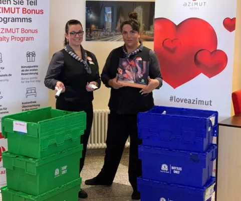 Bild: AZIMUT Hotels nimmt als erste Hotelkette in Deutschland an der Clean the World-Initiative teil