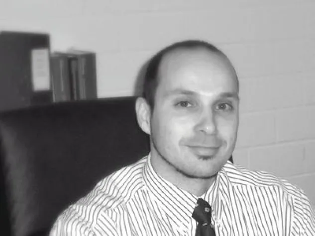 Neuer Partner in der Steuerberatersozietät Manewald • Böttcher Bild: Neuer Partner in der Steuerberatersozietät Manewald • Böttcher