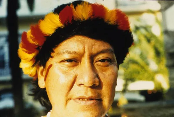 Bild: Yanomami Schamane bittet Merkel: "Helft uns, unser Land zu schützen"