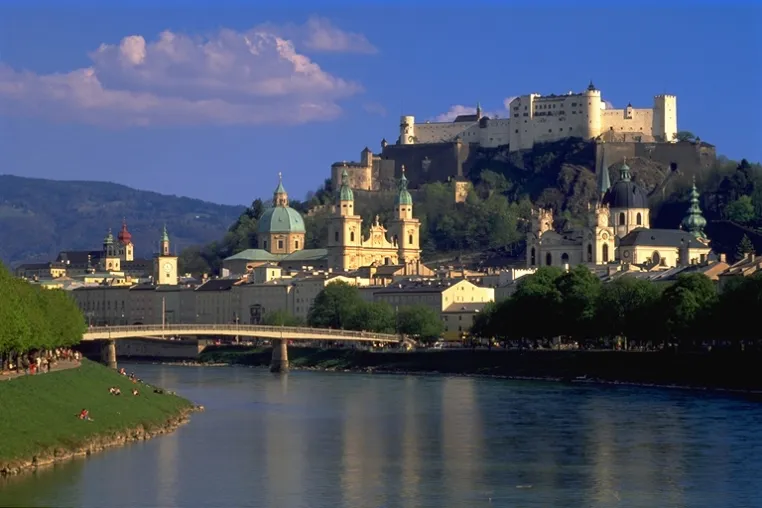 Salzburg: Traditionell & erhaben, futuristisch & modern - überraschende Gegensätze Bild: Salzburg: Traditionell & erhaben, futuristisch & modern - überraschende Gegensätze