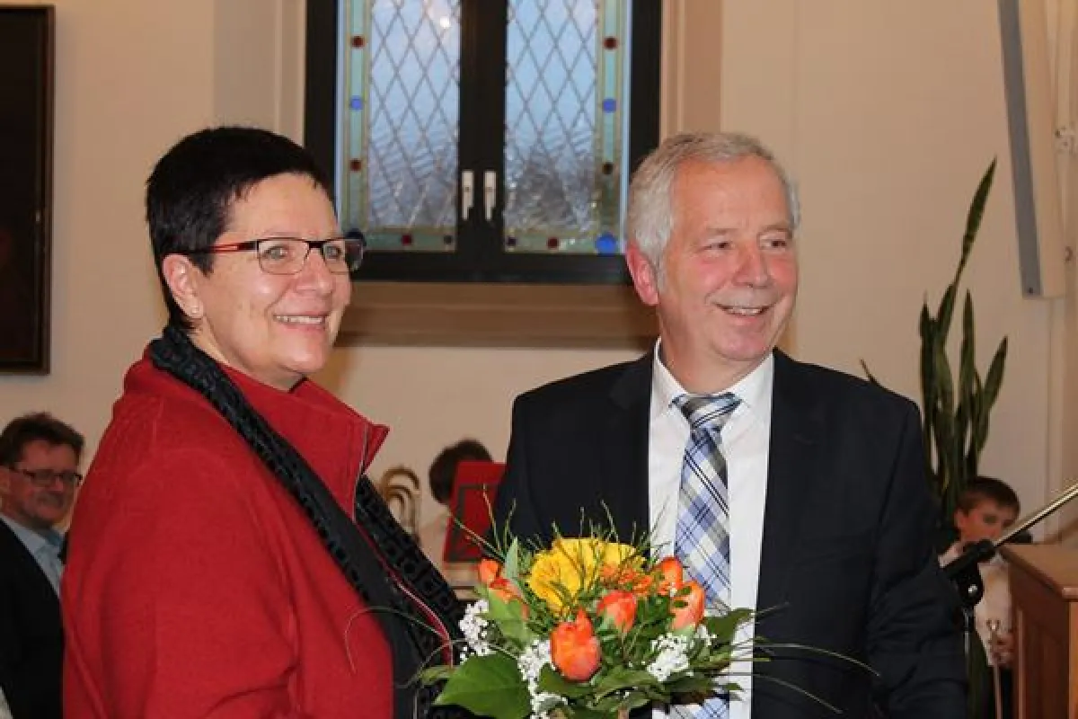 Christof Gräf, Koordinator Liebenauer Netzwerk Familie, mit Silvia Unseld, Leiterin Frühförderstelle