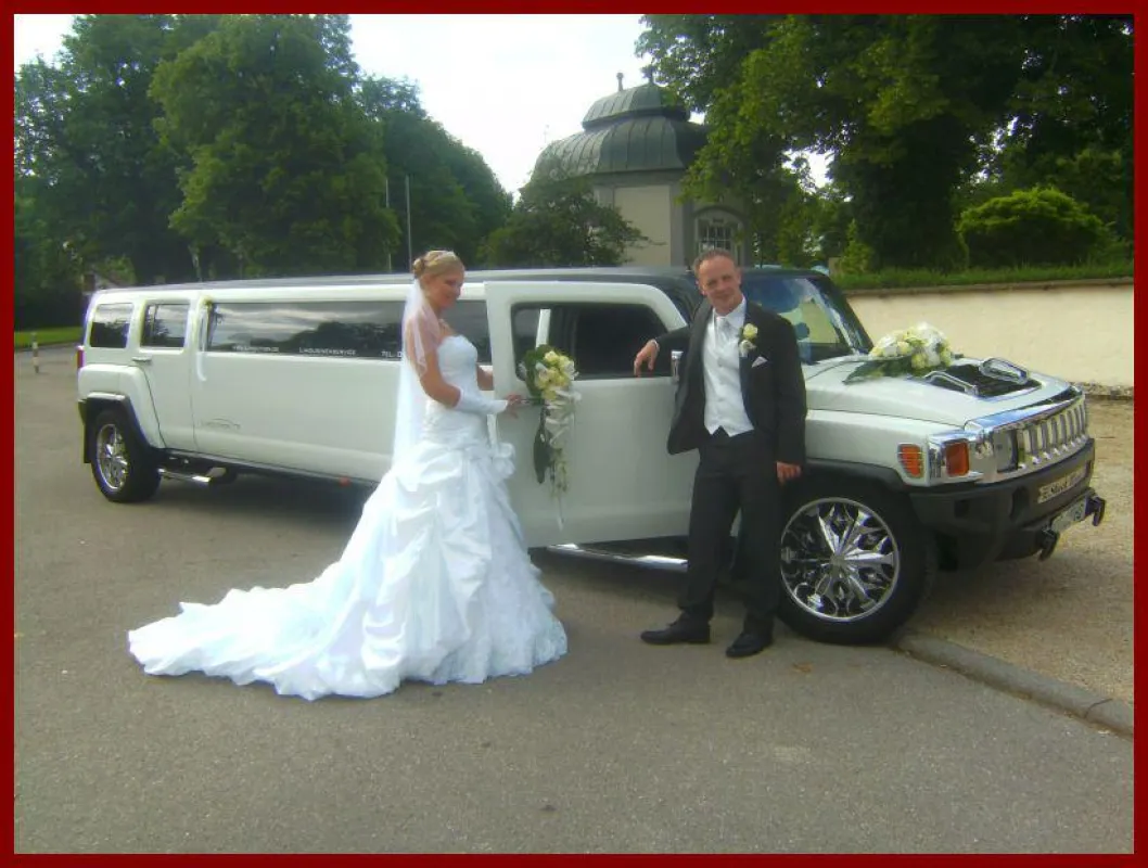 Hummer Stretchlimousine als Hochzeitsauto