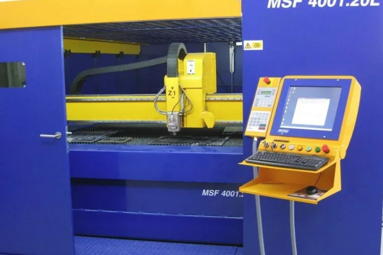 Faserlaser - neue Laserschneidanlage von MicroStep Bild: Faserlaser - neue Laserschneidanlage von MicroStep