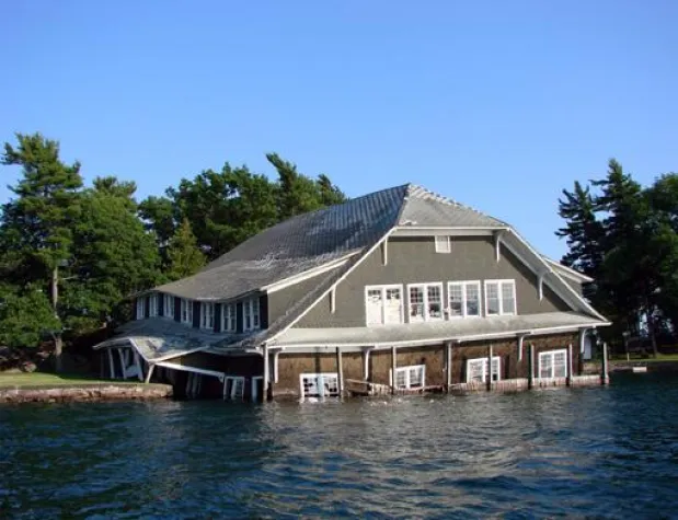 Ziegel trotzen Petrus Bild: Ziegel trotzen Petrus