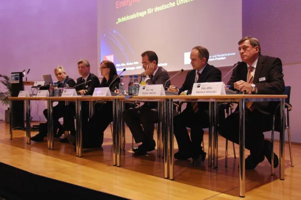 Bild: Experten diskutierten Energiemix in Heilbronner IHK - Atomausstieg macht Südwest-Stromversorgung unsicher