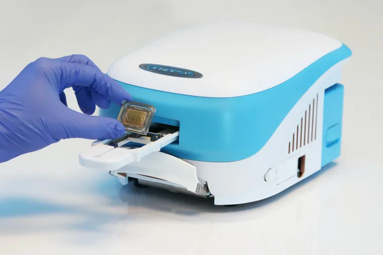 Bild: BIORON-GENAPSYS 2021 / Hightech–Kooperation – DNA-Sequenzierung