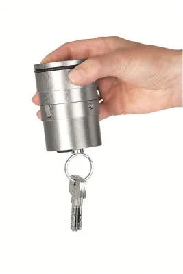 Bild: Der »magnetisierende« Rohrtresor auf Deutschland-Tour