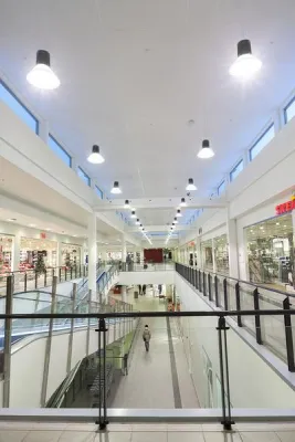 Bild: Pendelleuchte mit funktionalem Design