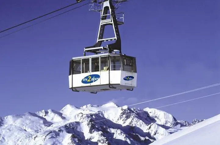 Bild: Frühjahrs-Schneevergnügen auf dem größten Gletscher Europas