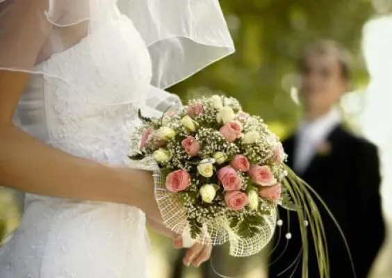 Bild: Deutsche Vermögensberatung (DVAG) gibt Tipps, wie Paare auch finanziell von der Zweisamkeit profitieren