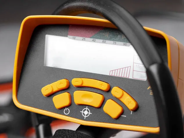 Bild: Frontblenden aus Kunststoff