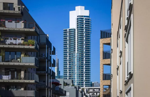 Der Grand Tower in Frankfurt ist fertiggestellt Bild: Der Grand Tower in Frankfurt ist fertiggestellt