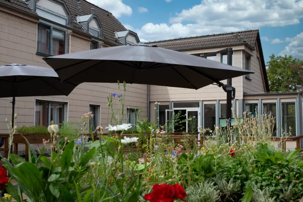 Carestone: Bauauftakt für nachhaltige Weiterentwicklung einer Seniorenresidenz in Troisdorf Bild: Carestone: Bauauftakt für nachhaltige Weiterentwicklung einer Seniorenresidenz in Troisdorf