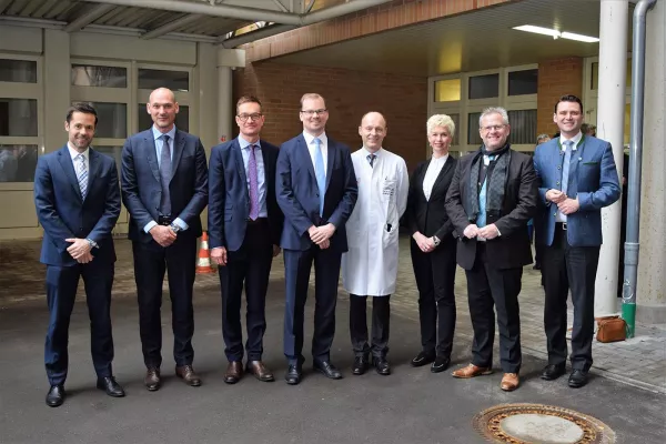 Fünf neue Operationssäle und eine ZSVA für die Asklepios Orthopädische Klinik Lindenlohe Bild: Fünf neue Operationssäle und eine ZSVA für die Asklepios Orthopädische Klinik Lindenlohe