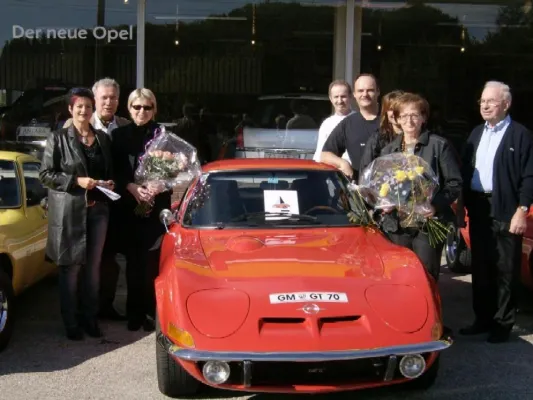Bild: Opel Mairhuber - Salzkammergut Sternfahrt "25 Jahre Opel GT Club Austria" - Nur Fliegen ist schöner