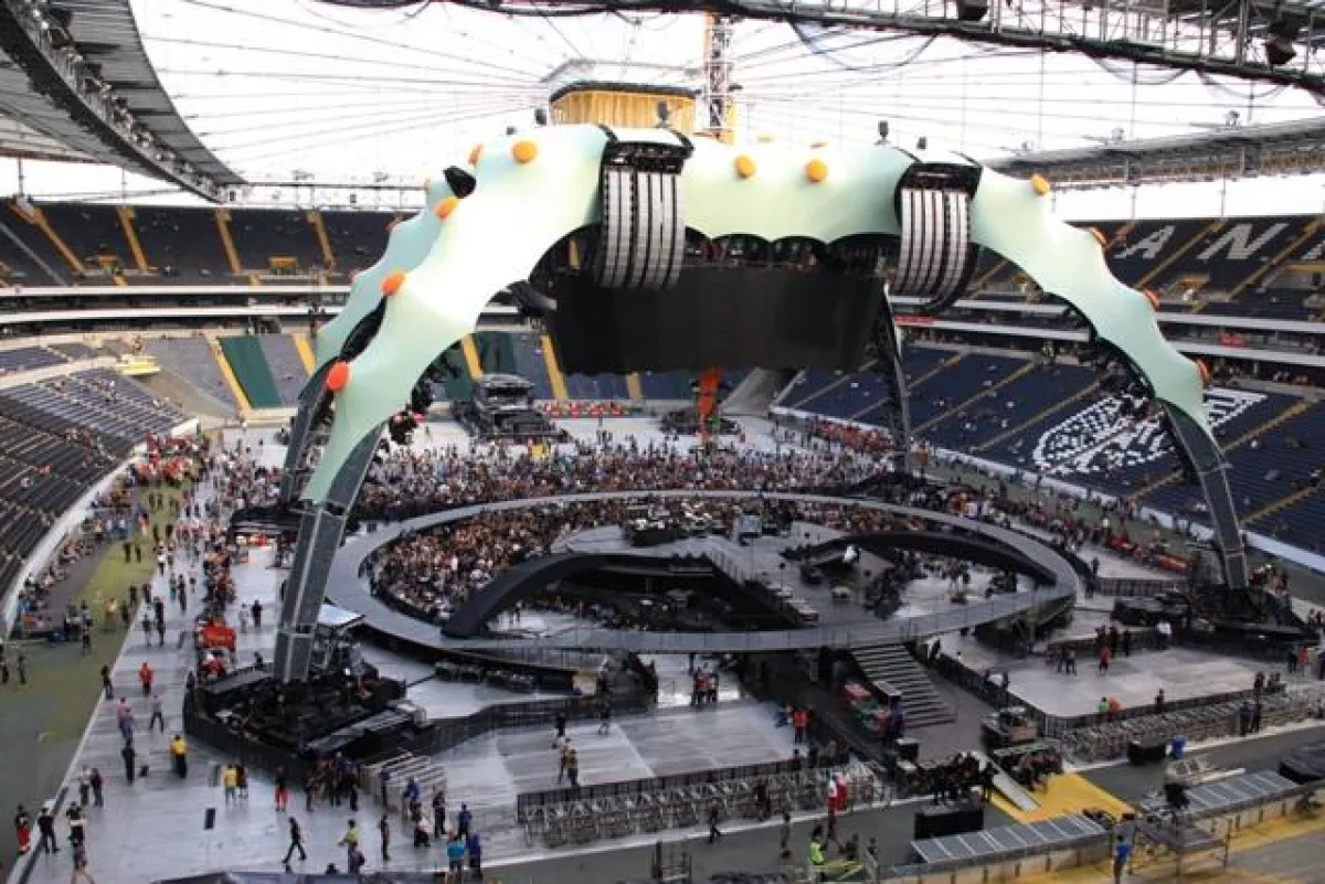 Einlass U2 360° Tour Frankfurt a.M. Foto: eps