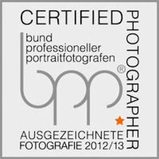 Bild: Überdurchschnittliche fachliche Qualitätsauszeichnung für Fotoatelier Hahn aus Kornwestheim