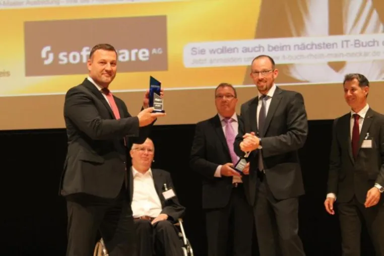 Bild: IT-Innovation pur – Die Frankfurter cogon AG gewinnt den Innovationspreis IT-Buch Rhein Main Neckar 2011/12