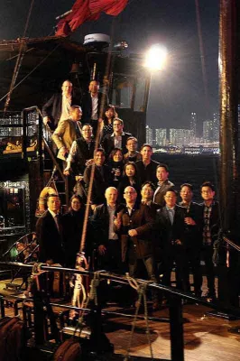 Bild: Auf Dinner Cruise mit ArtLab Studios in Hong Kong
