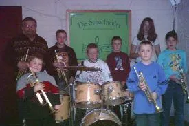 Bild: \"Die Schorfheider\" spielen Weihnachtslieder