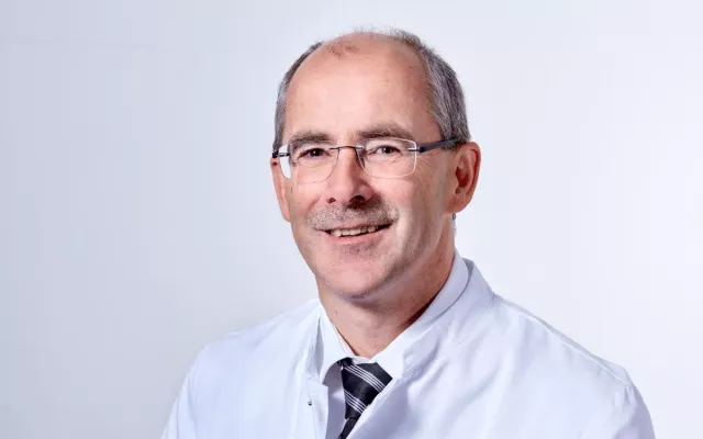 Bild: Krankenhaus Porz am Rhein: Prof. Dr. Johannes Strunk mit FOCUS-Gütesiegel ausgezeichnet