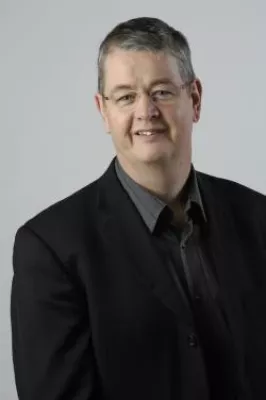 Nick Walker erklärt seinen Standpunkt zu den EU-Regulierung zum CO2-Ausstoss schwerer LKWs Bild: Nick Walker erklärt seinen Standpunkt zu den EU-Regulierung zum CO2-Ausstoss schwerer LKWs