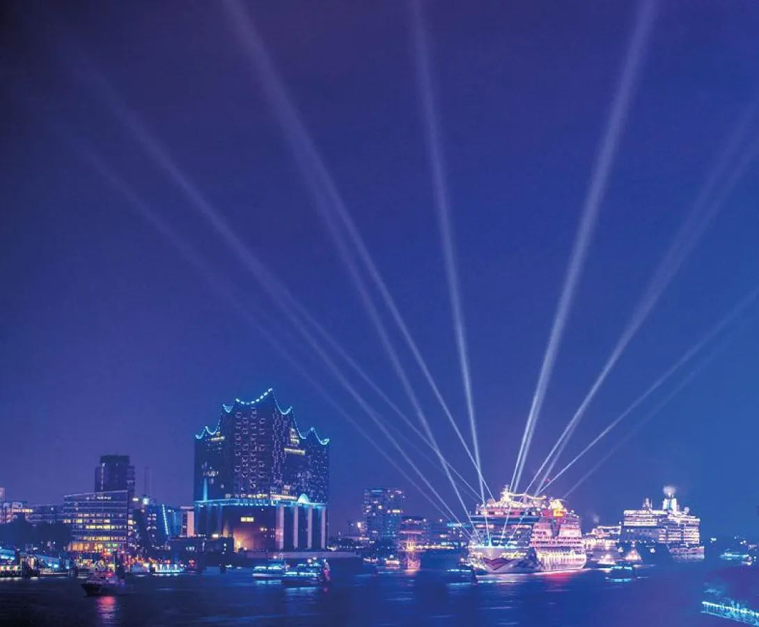 Die Große Hamburg Cruise Days-Parade