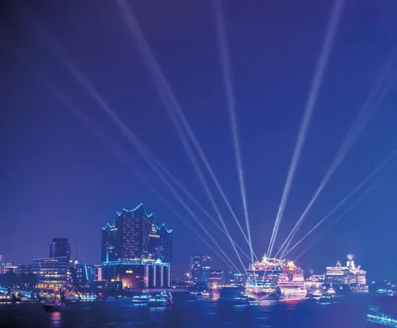 Bild: Maritimes Event der Superlative: Die Hamburg Cruise Days 2017