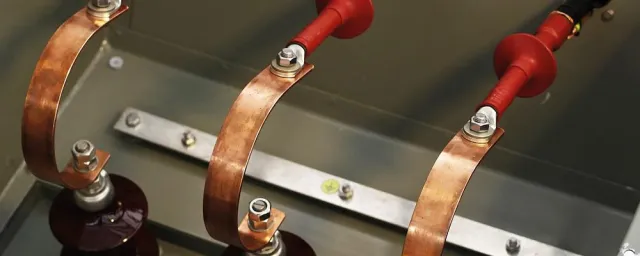 Bild: Vom Umspannwerk zum Endverbraucher