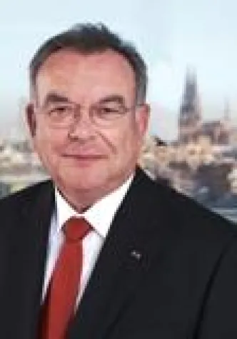 Bild: Vorsitzender der CDU Fraktion Köln - Winfried Granitzka als Schirmherr beim GASTRO-AWARD® 2010 / 2011