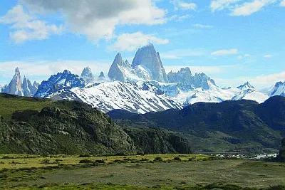 Lateinamerika ist gewachsen: im neuen Katalog „América Latina real“ von avenTOURa Bild: Lateinamerika ist gewachsen: im neuen Katalog „América Latina real“ von avenTOURa