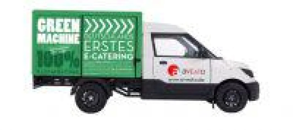 Übergabe des ersten Streetscooter an aveato Catering