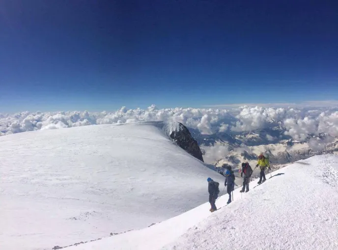 Spendenprojekt 7summits4help startet erfolgreich mit dem Elbrus Bild: Spendenprojekt 7summits4help startet erfolgreich mit dem Elbrus