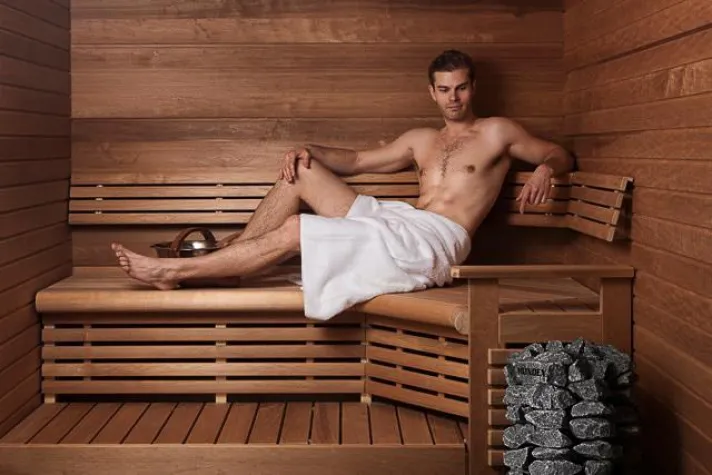 Spabäder, Whirlpools, Badefässer und Saunen Bild: Spabäder, Whirlpools, Badefässer und Saunen