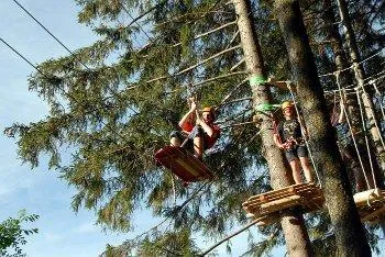 Bild: Saisonfinale im Kletterwald Grüntensee - In den Herbstferien täglich geöffnet