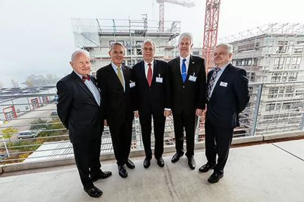 Bild: Baustellenfest des EUROPA-CENTER Hamburg Finkenwerder (Airbus Technologie Park II)