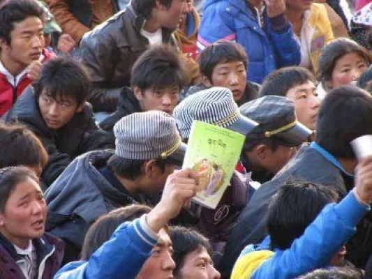 20 tibetische Studenten in Chabcha festgenommen, die Protestaktionen gehen weiter Bild: 20 tibetische Studenten in Chabcha festgenommen, die Protestaktionen gehen weiter
