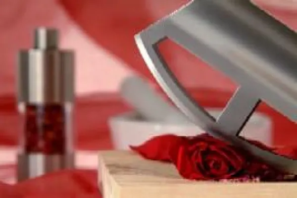 Bild: Wie schmecken frisch gepflückte Rosenblüten zu Spaghetti? Und wie kreiert man aus Dahlien und Magnolien ein unverwechselbares Parfüm?