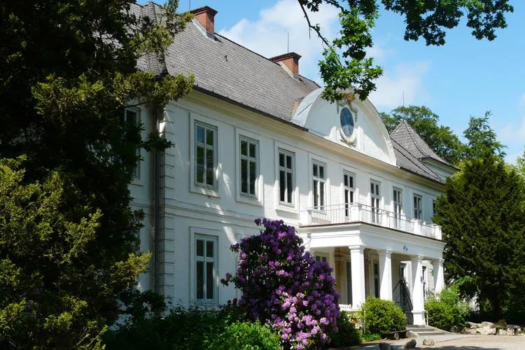 Sommerfest für Groß und Klein auf Schloss Noer Bild: Sommerfest für Groß und Klein auf Schloss Noer