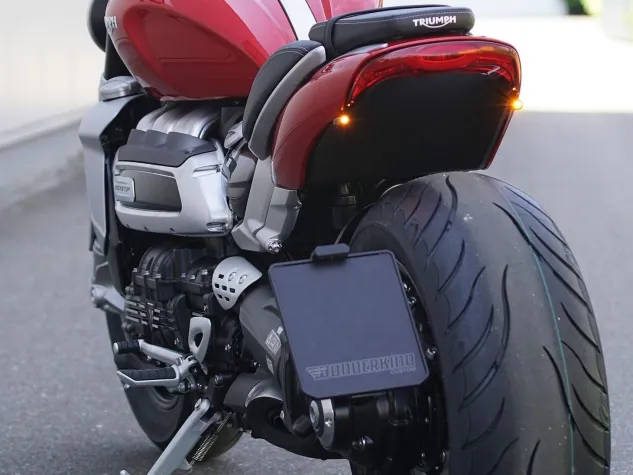 Bild: Triumph Rocket 3 Modelle | Erstes Zubehör ist fertig