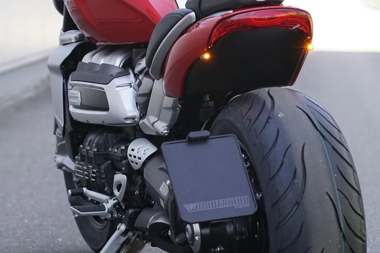 Bild: Triumph Rocket 3 Modelle | Erstes Zubehör ist fertig