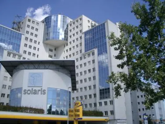 Bild: Die B2B Technologies Chemnitz GmbH wartet mit modernisierten Geschäftsräumen im Chemnitzer Solaris-Turm auf