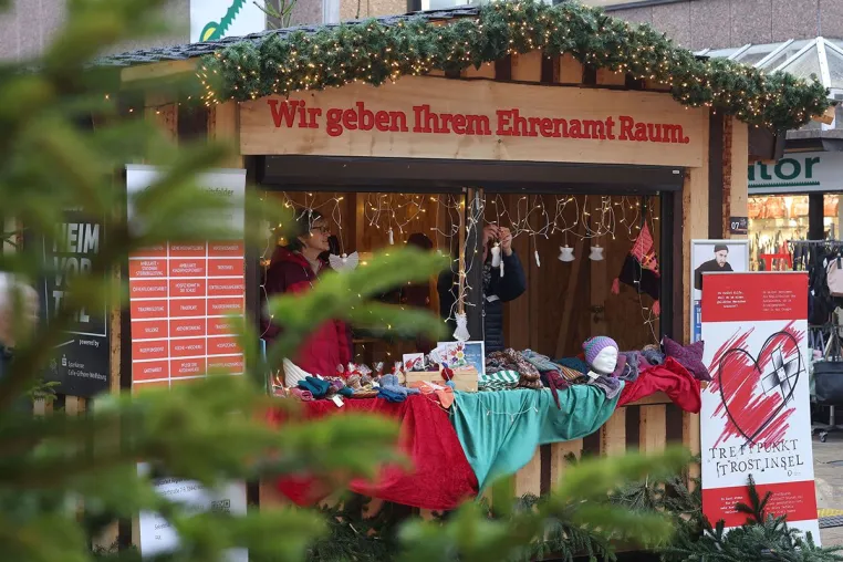 Bild: Anmeldung für die Ehrenamtshütte auf dem Wolfsburger Weihnachtsmarkt