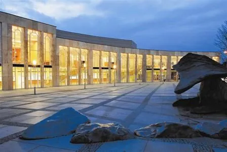 Bild: RE/MAX Deutschland Südwest verkündet Convention 2010 als ein Highlight in einem königlichen Ambiente