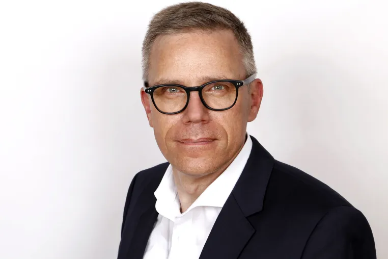 Graf Lambsdorff & Compagnie: Dr. Steffen Dirk Schneider ist neuer Partner in Wiesbaden Bild: Graf Lambsdorff & Compagnie: Dr. Steffen Dirk Schneider ist neuer Partner in Wiesbaden