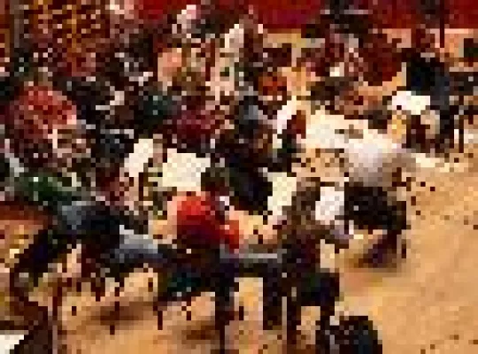 Bild: „EGO Kammerorchester“ in der Kreissparkasse. Auftaktkonzert der Reihe „Junge Interpreten“ im „Kronensaal“