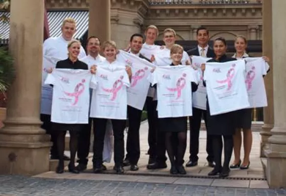 Mit "Anjas laufende Schutzengel", "Fun2help" und "Heaven can wait" auf die Laufstrecke Bild: Mit "Anjas laufende Schutzengel", "Fun2help" und "Heaven can wait" auf die Laufstrecke