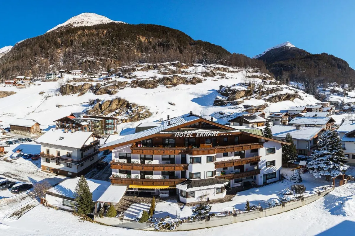 Sonnenskilauf im Hotel Erhart in Sölden