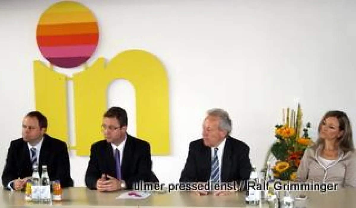 . Peter Schorr, Edgar Inhofer, August Inhofer und Melanie Inhofer leiten das Famlienunternehmen Inhofer.