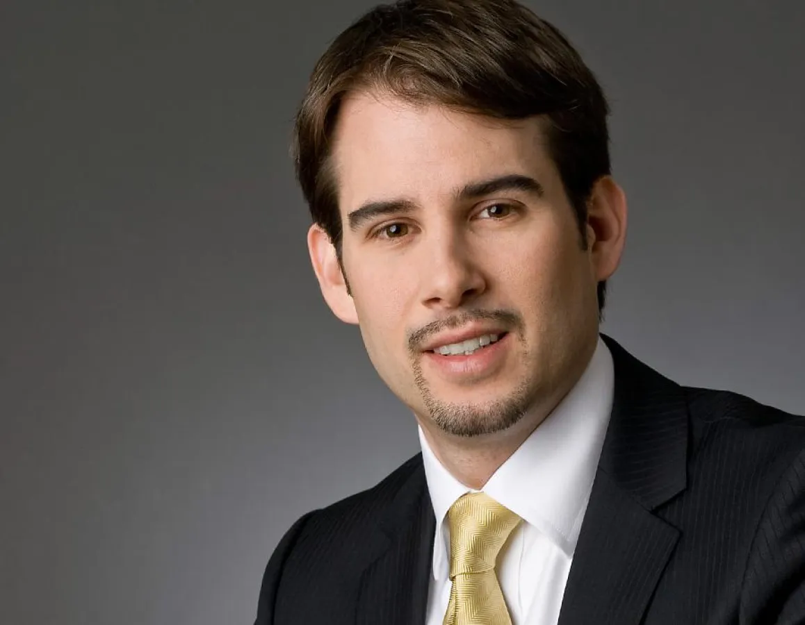 Dr. Alexander T. Schäfer